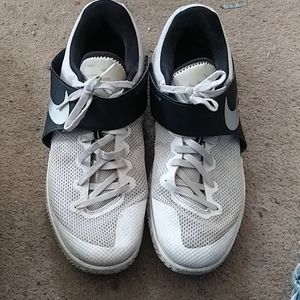 Men gym shoe